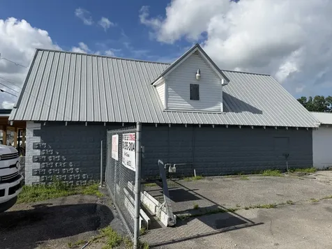 241 N Park Street Hohenwald TN 38462