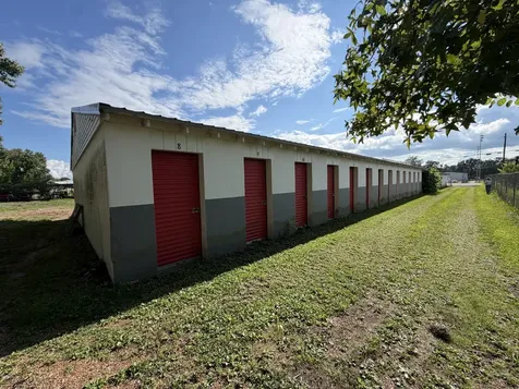241 N Park Street Hohenwald TN 38462
