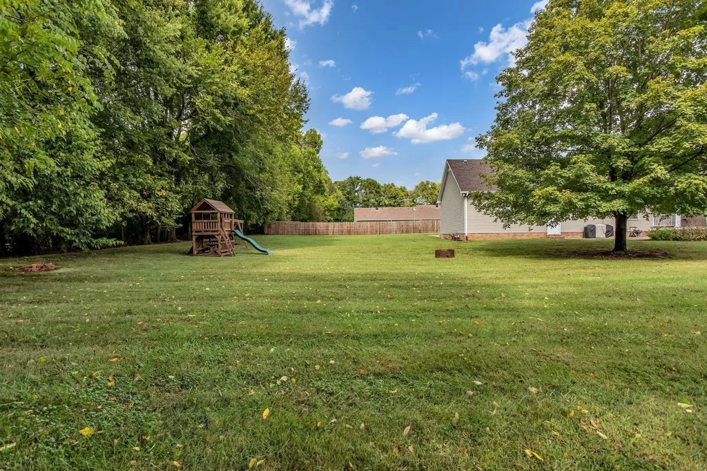 6421 Yeatman Lane Columbia TN 38401