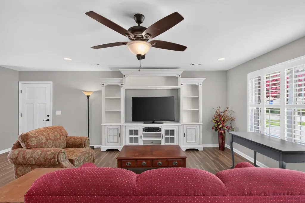 108 Dogwood Court Shelbyville TN 37160