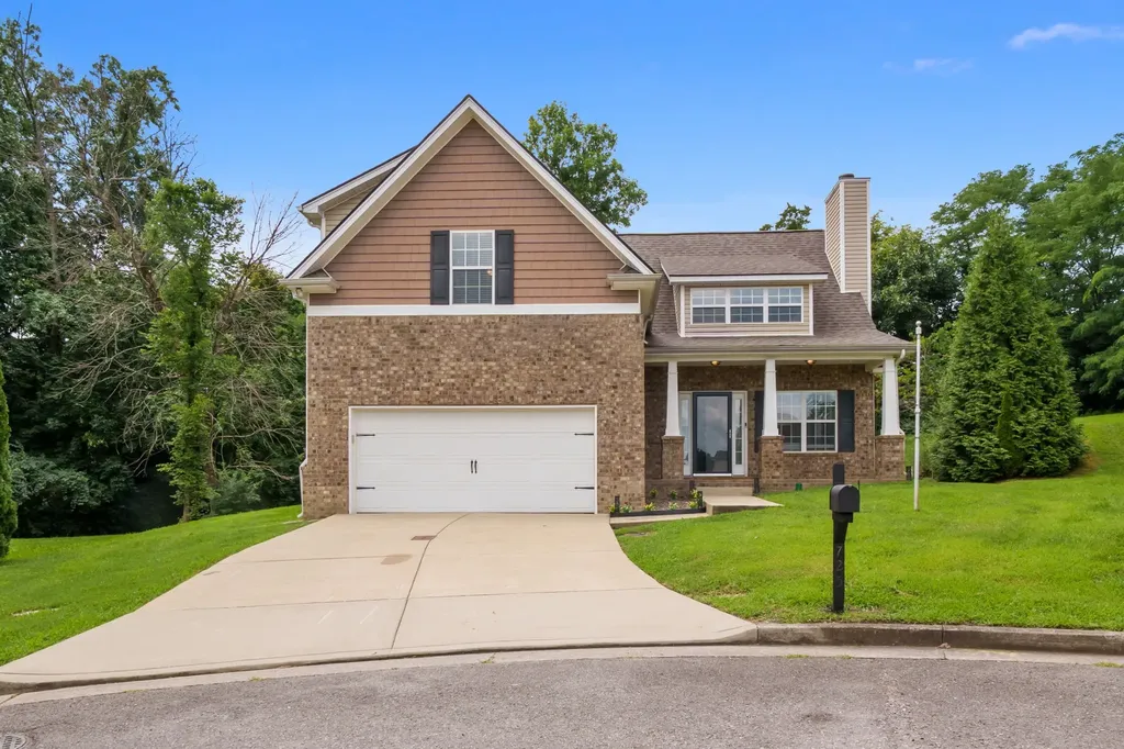 725 Sandbury Pt, N Antioch TN 37013