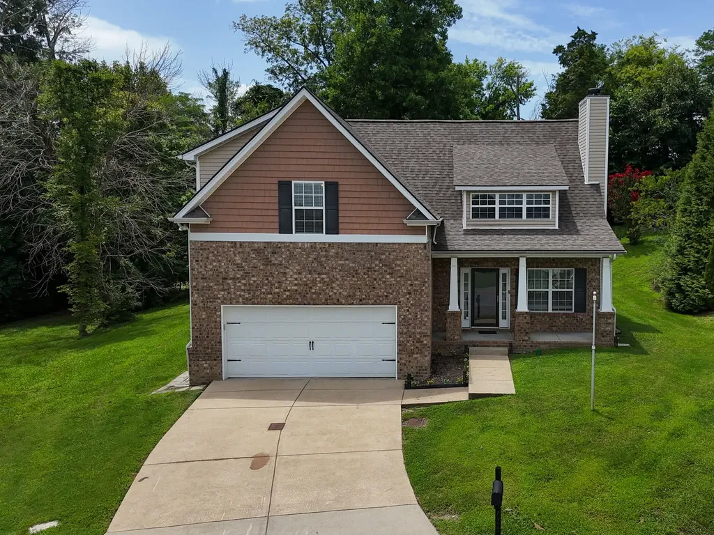 725 Sandbury Pt, N Antioch TN 37013