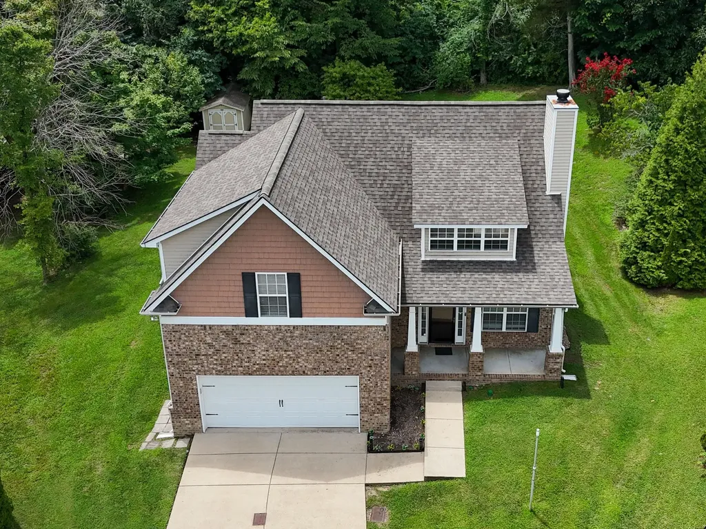 725 Sandbury Pt, N Antioch TN 37013
