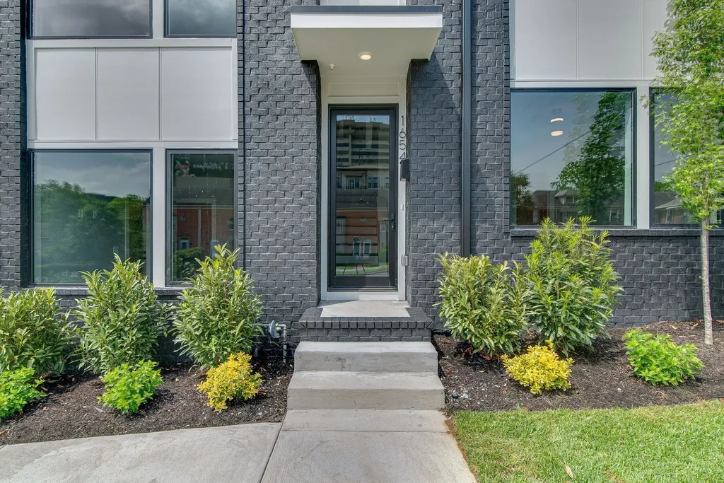 1654 19th Ave, S Nashville TN 37212