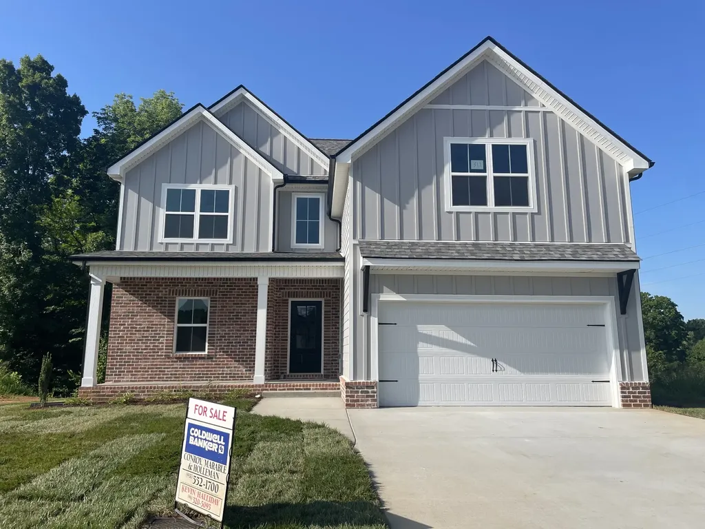 562 Pongracz Way Clarksville TN 37042