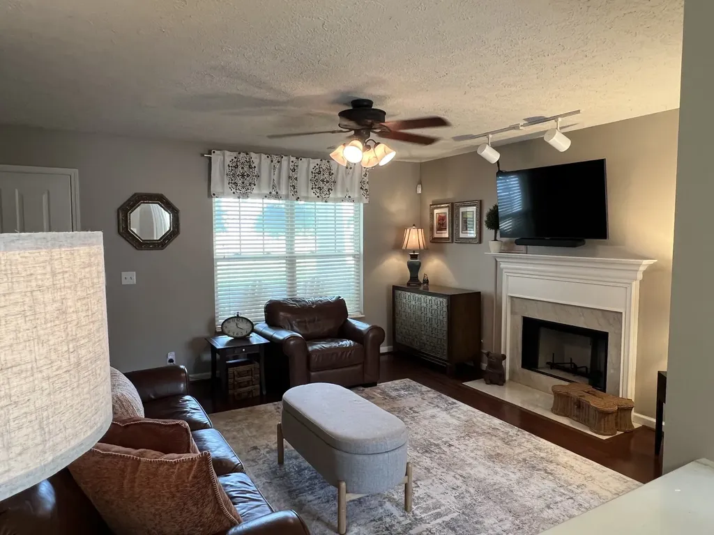 3765 Springwater Drive Nashville TN 37221