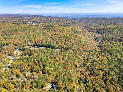2424 Corral Road Signal Mountain TN 37377
