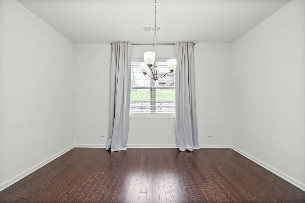 5817 Napa Valley Drive Smyrna TN 37167