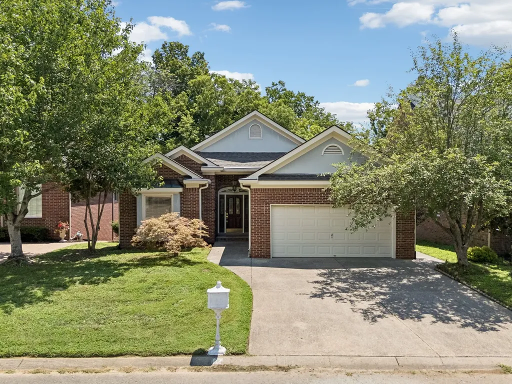 112 Chuzzlewit Down Brentwood TN 37027
