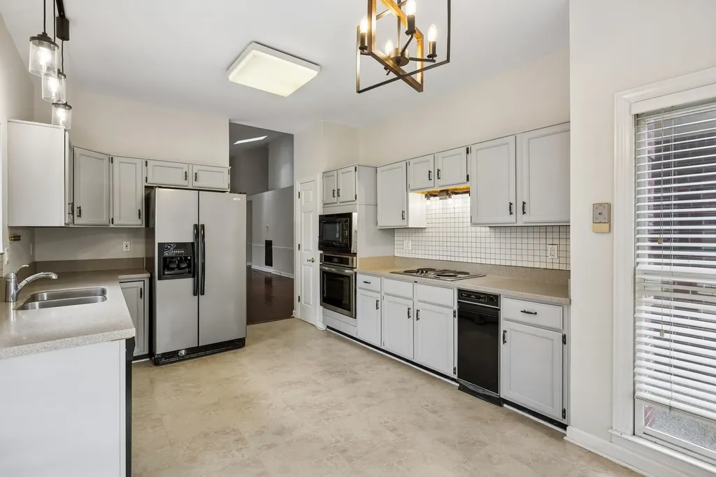112 Chuzzlewit Down Brentwood TN 37027