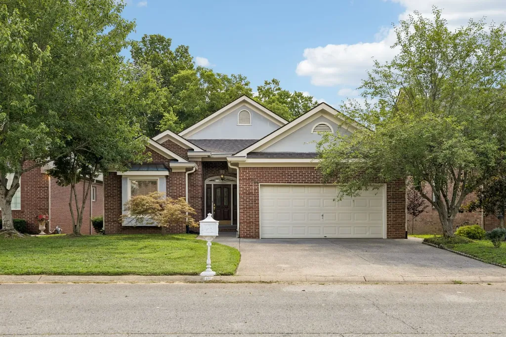 112 Chuzzlewit Down Brentwood TN 37027