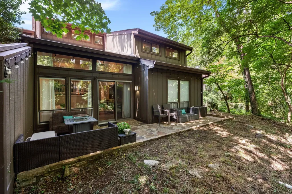 209 Pebble Brook Nashville TN 37221