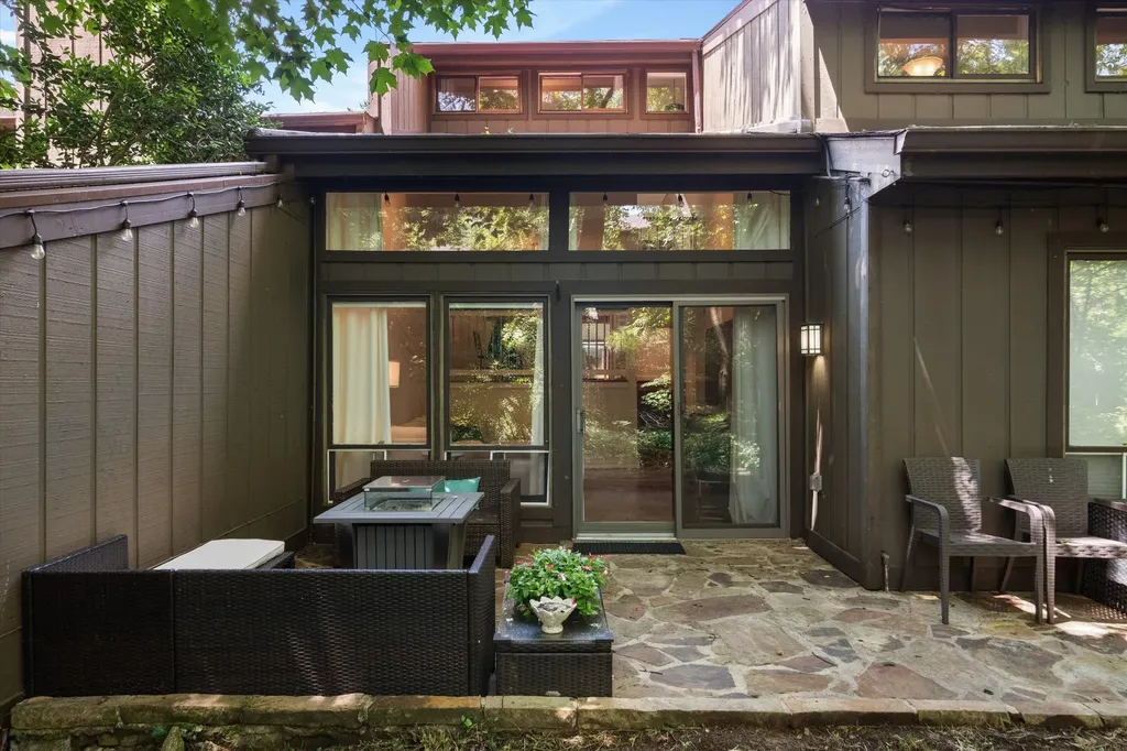 209 Pebble Brook Nashville TN 37221