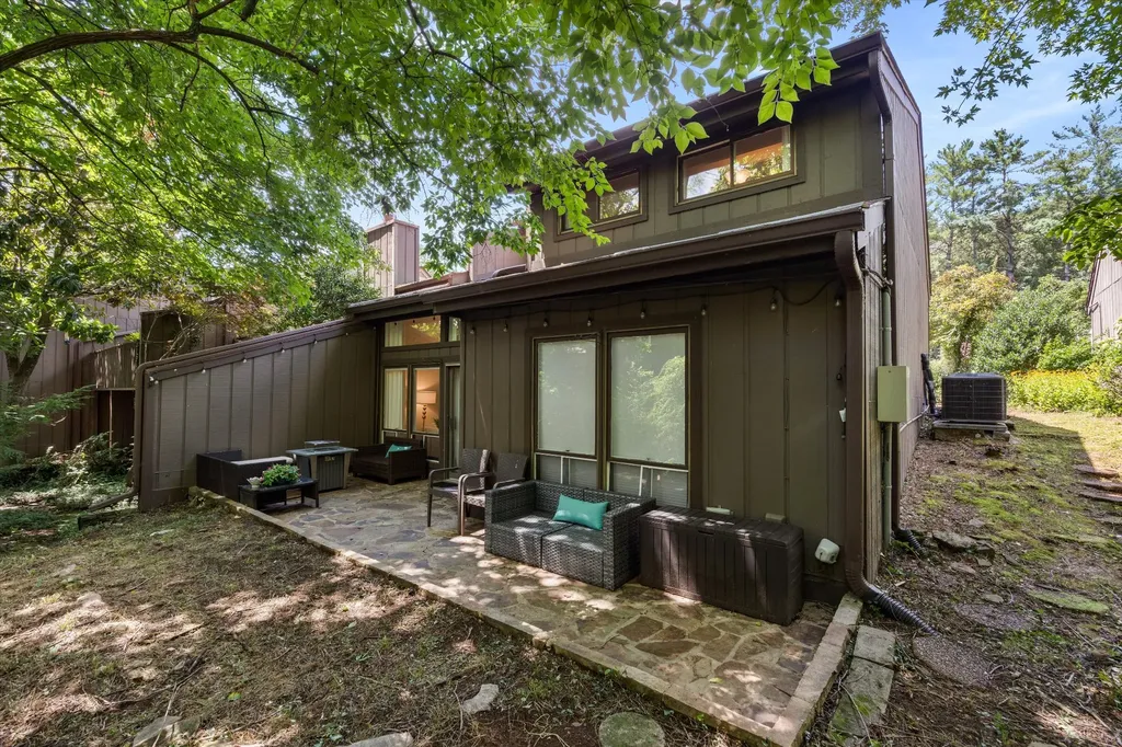 209 Pebble Brook Nashville TN 37221