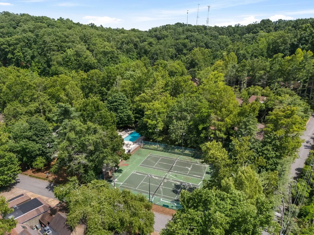 209 Pebble Brook Nashville TN 37221