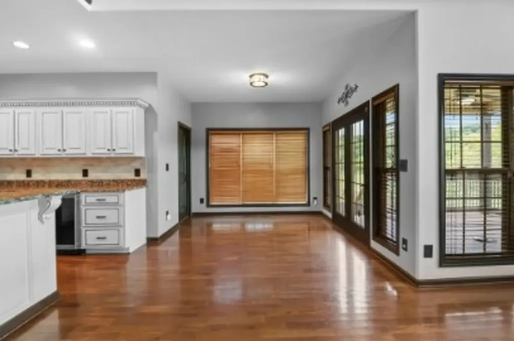 869 E Accipiter Circle Clarksville TN 37043