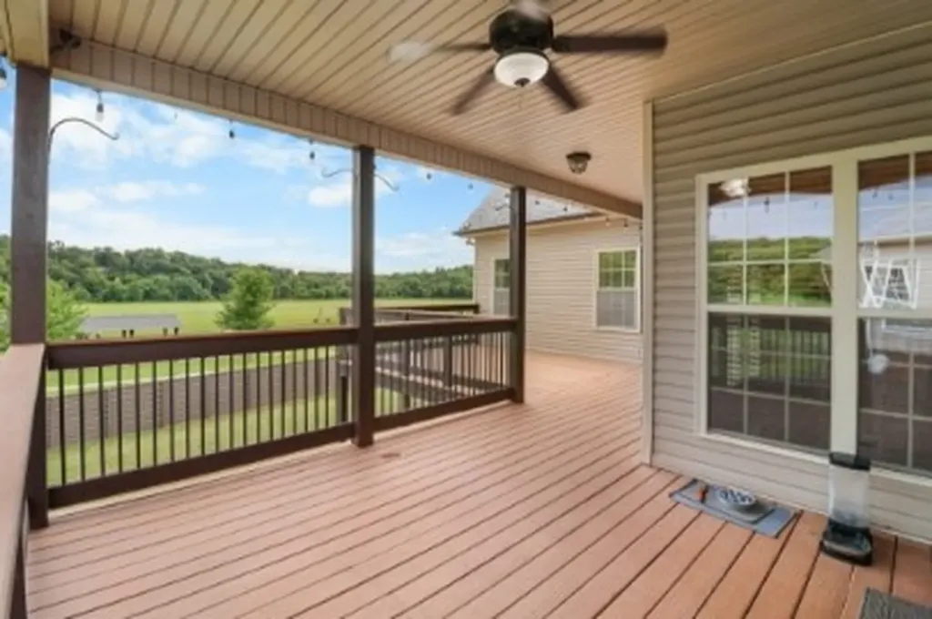 869 E Accipiter Circle Clarksville TN 37043