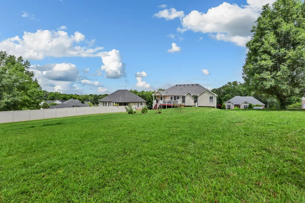 1582 Rembrandt Drive Clarksville TN 37040