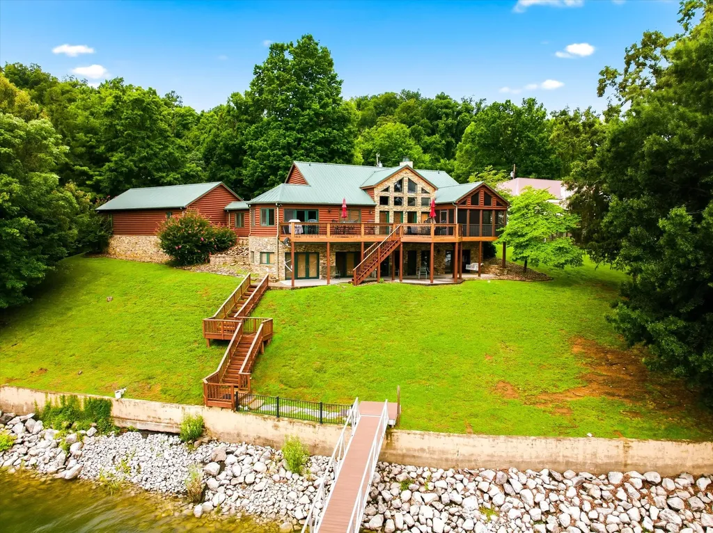 2114 Bridge View Drive Dandridge TN 37725