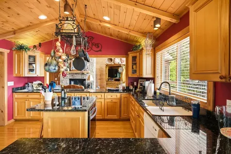 2114 Bridge View Drive Dandridge TN 37725
