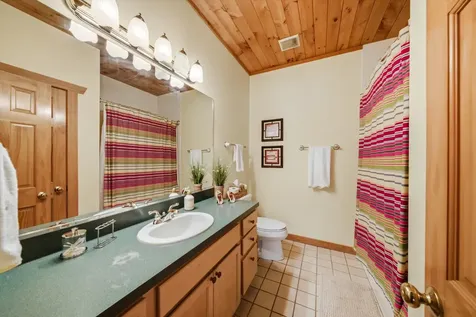 2114 Bridge View Drive Dandridge TN 37725