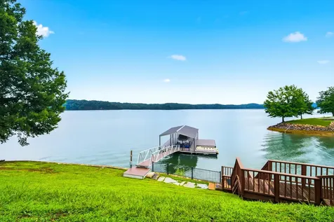 2114 Bridge View Drive Dandridge TN 37725
