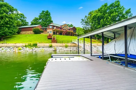 2114 Bridge View Drive Dandridge TN 37725