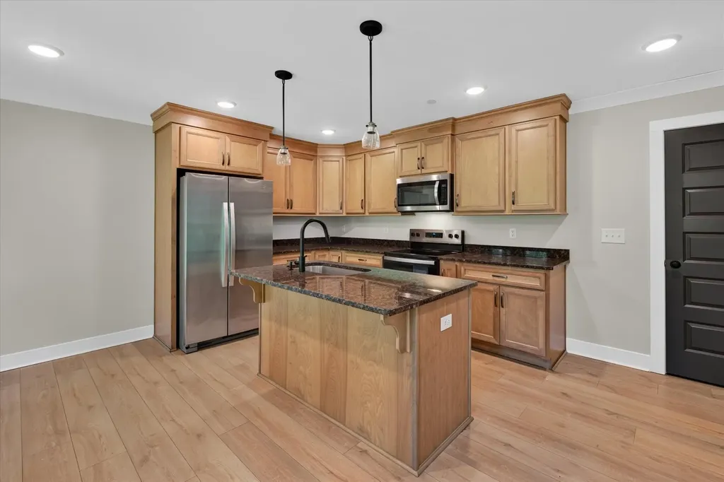 1088 Old Clarksville Pike Pleasant View TN 37146