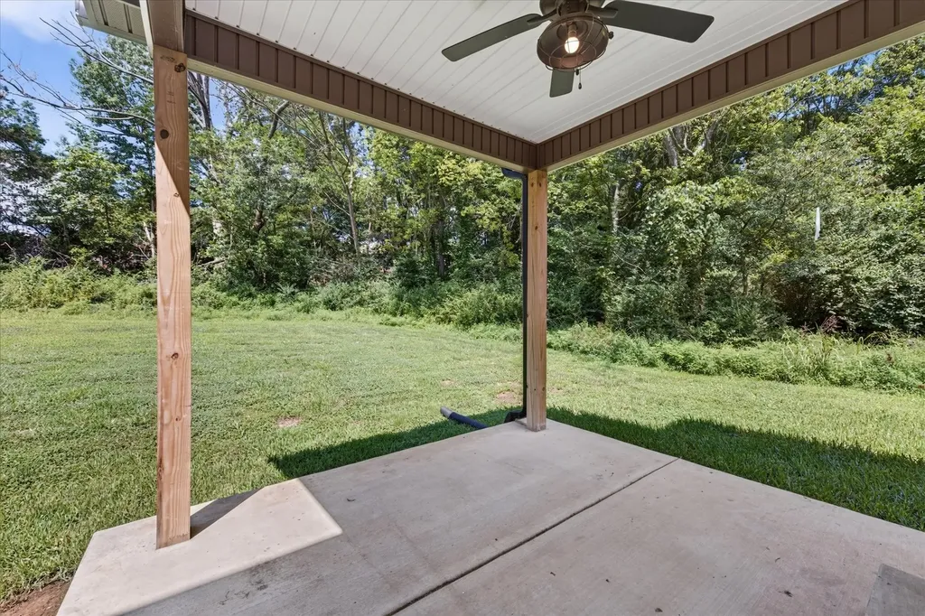 1088 Old Clarksville Pike Pleasant View TN 37146