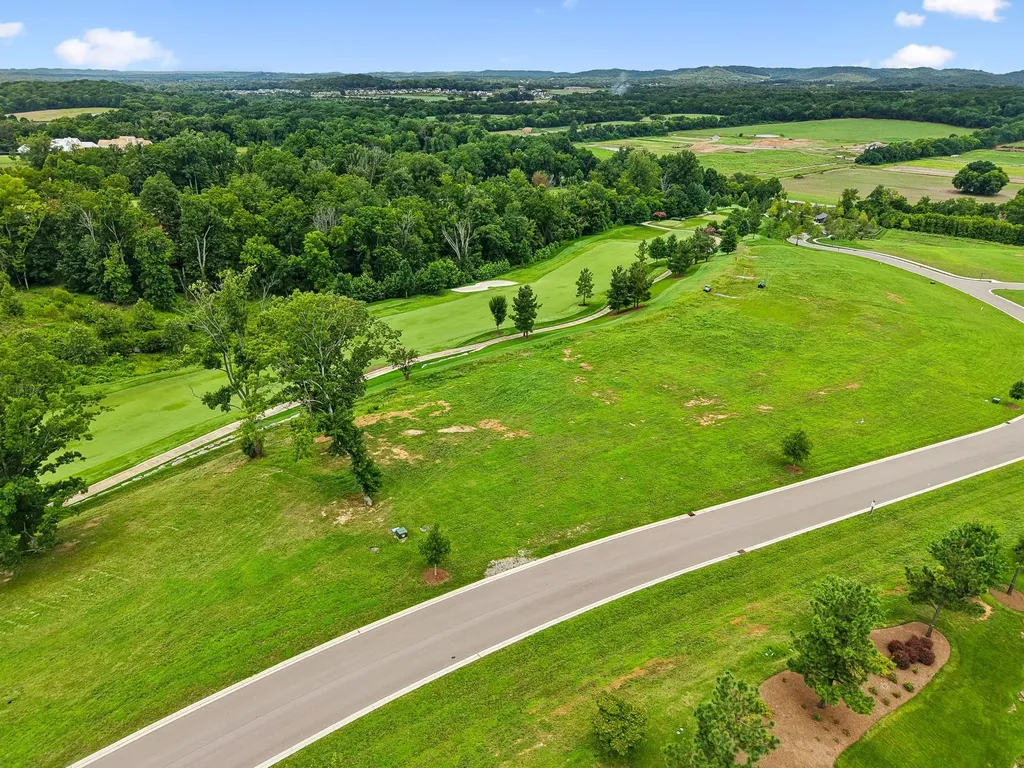 7588 Trident Ridge Road College Grove TN 37046