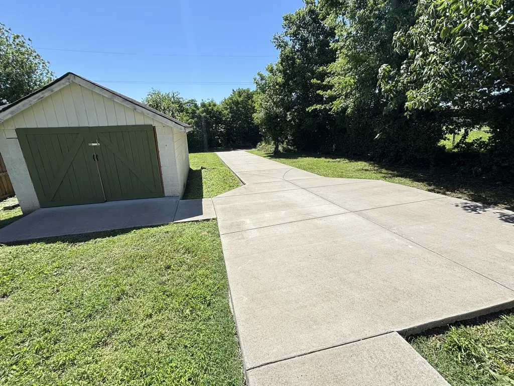 1529 21st Ave, N Nashville TN 37208