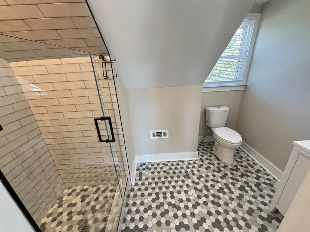 1529 21st Ave, N Nashville TN 37208