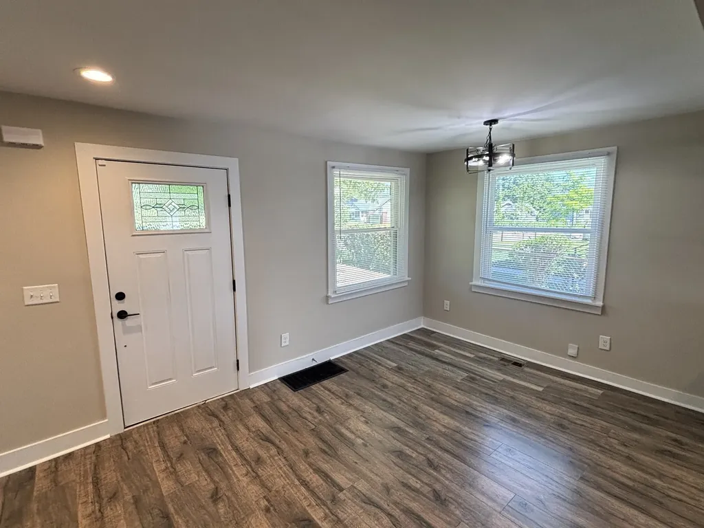 1529 21st Ave, N Nashville TN 37208