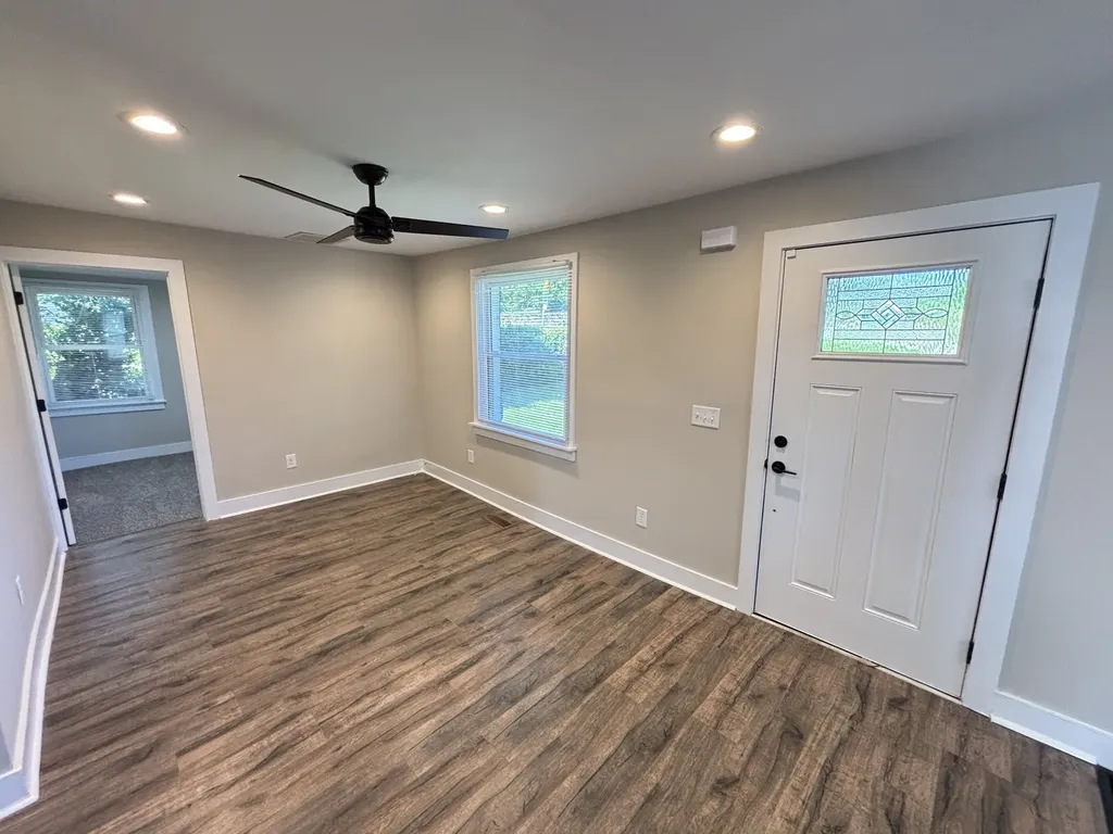 1529 21st Ave, N Nashville TN 37208