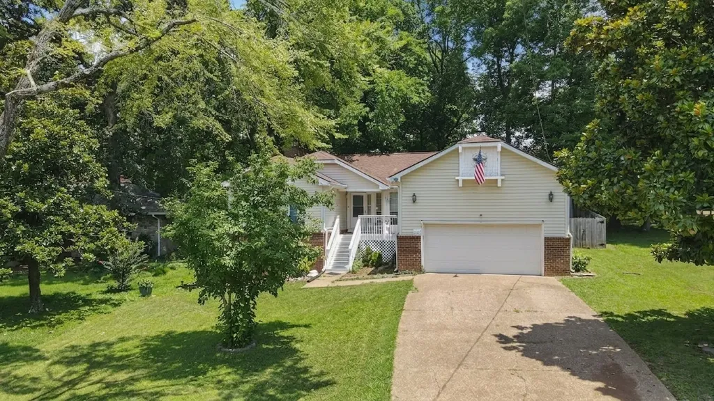 2560 Somerset Drive Nashville TN 37217