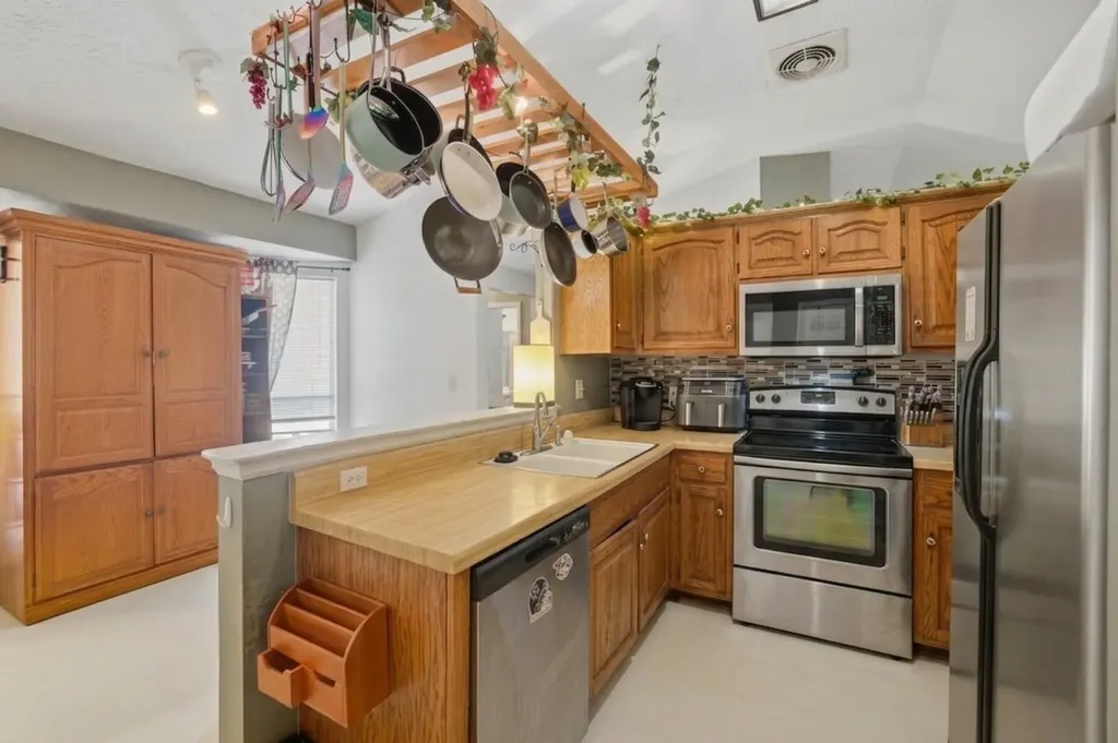 2560 Somerset Drive Nashville TN 37217