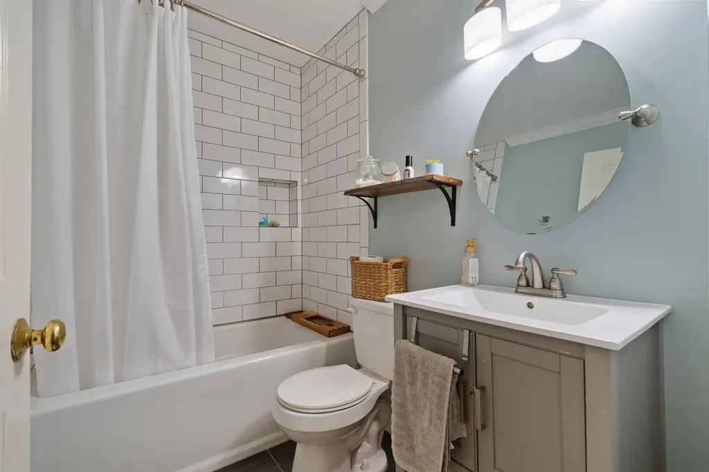1702 Twin Oaks Court Franklin TN 37064
