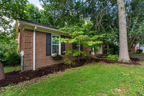 1702 Twin Oaks Court Franklin TN 37064