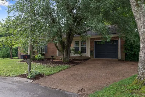 1702 Twin Oaks Court Franklin TN 37064