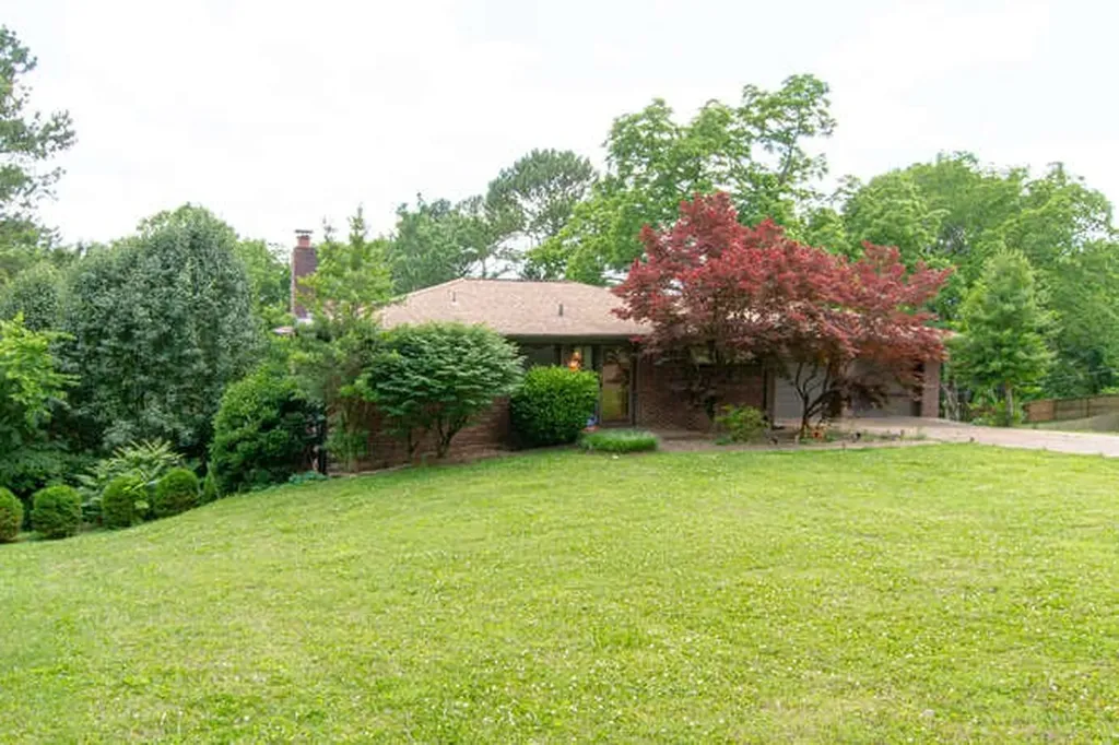 2101 June Drive Nashville TN 37214