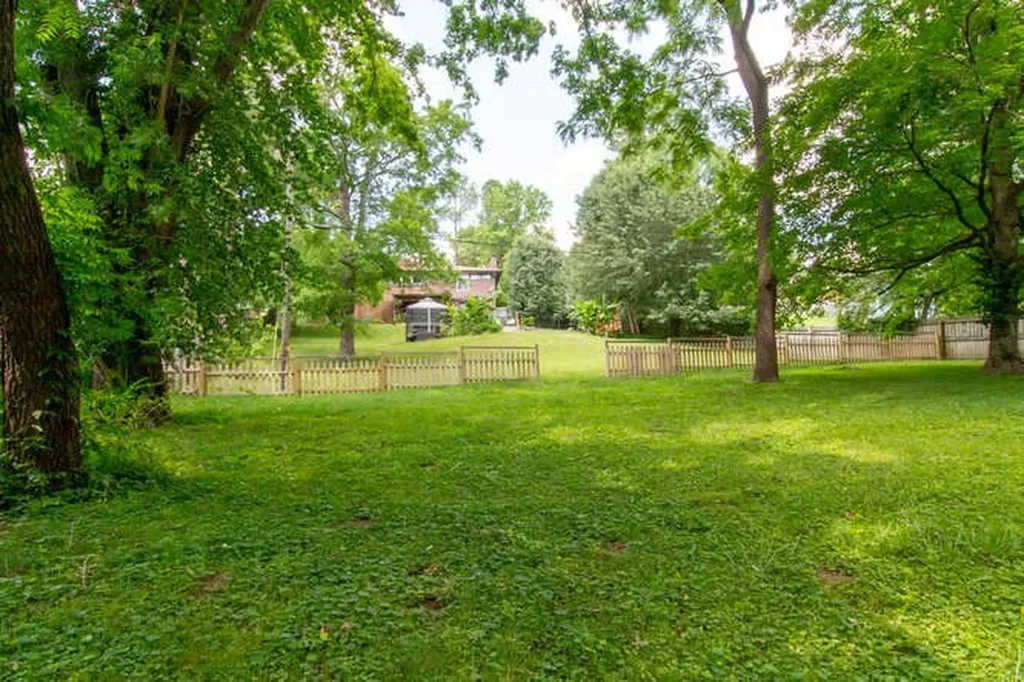 2101 June Drive Nashville TN 37214