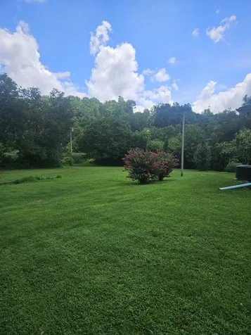 1490 S Long Creek Road Lafayette TN 37083