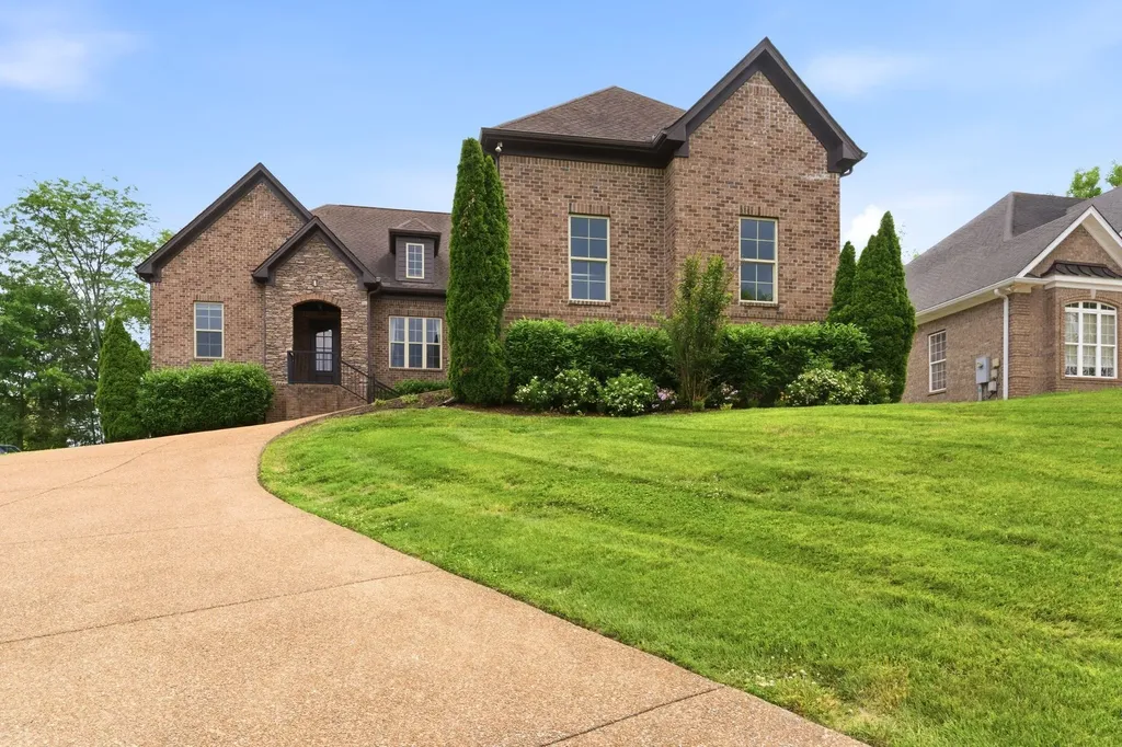 1038 Island Brook Drive Hendersonville TN 37075