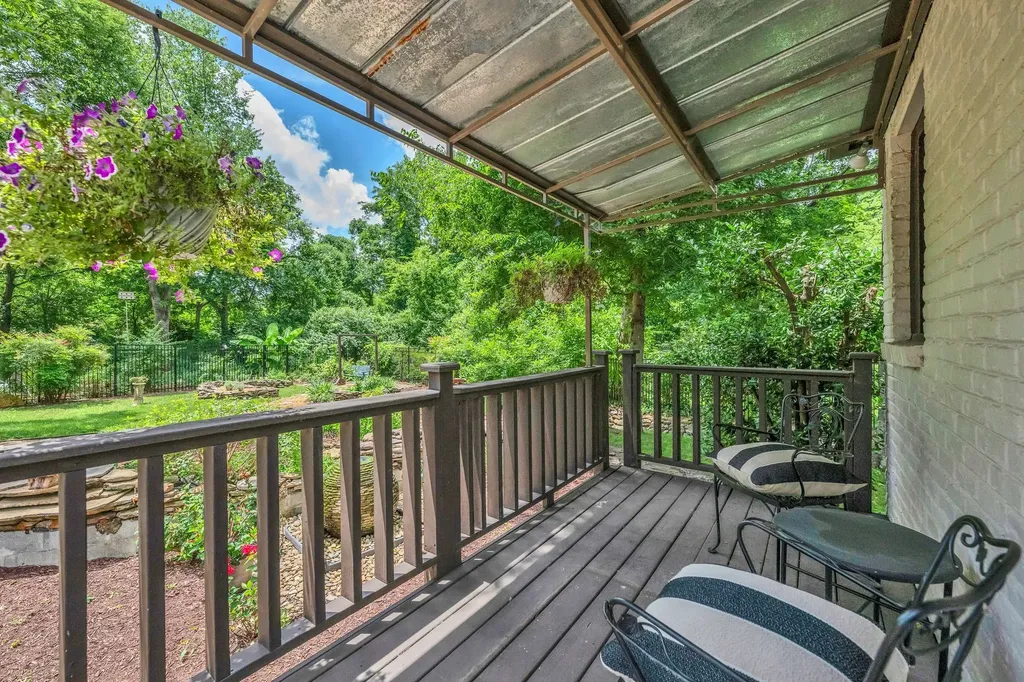 2039 Castleman Drive Nashville TN 37215