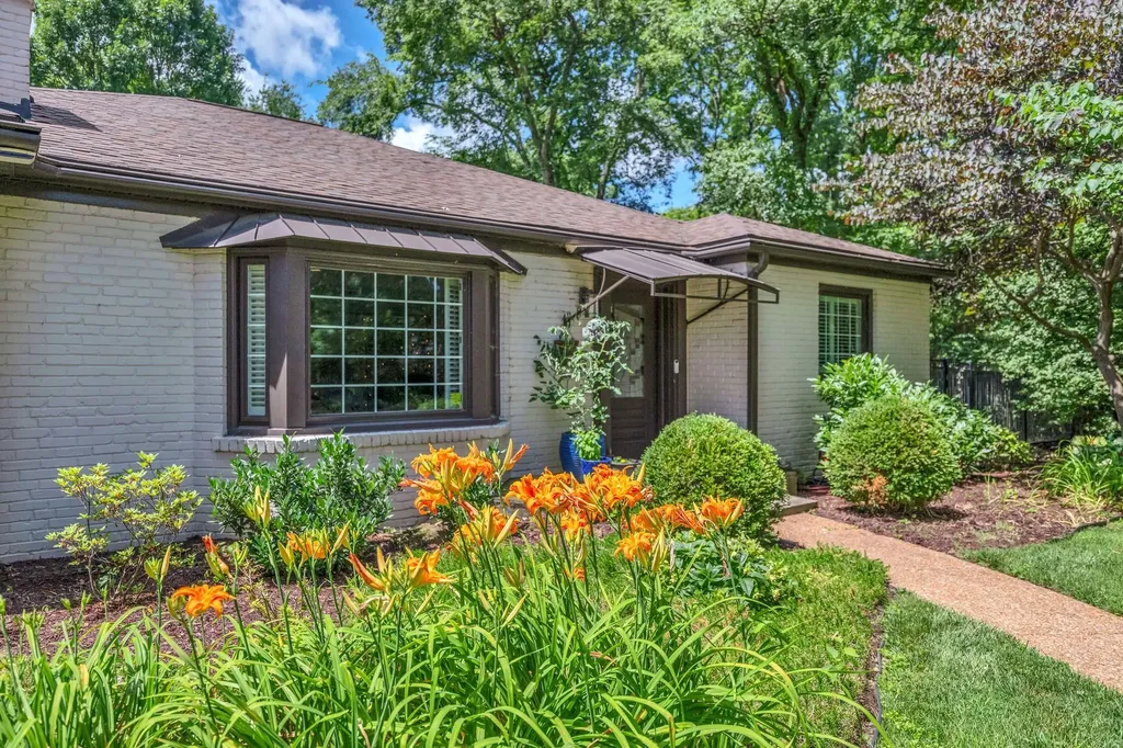 2039 Castleman Drive Nashville TN 37215