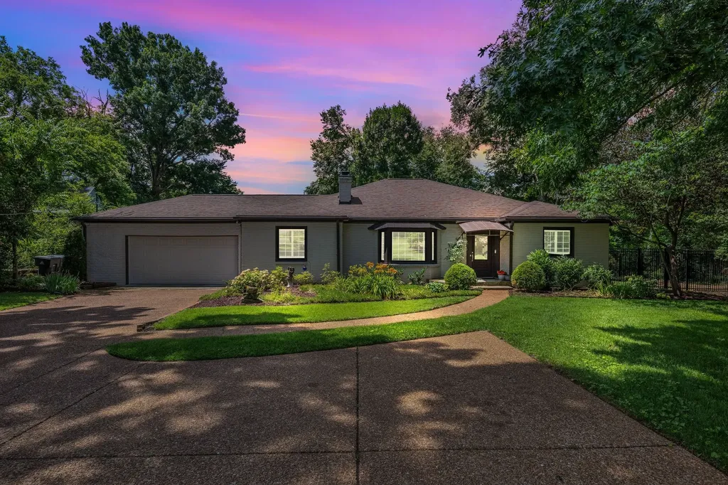 2039 Castleman Drive Nashville TN 37215