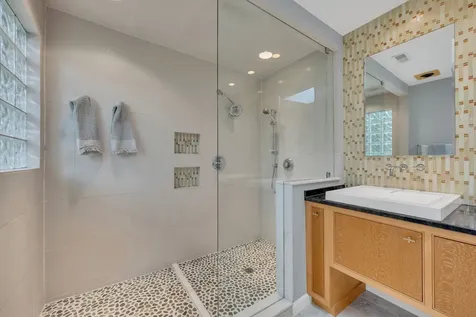 2039 Castleman Drive Nashville TN 37215