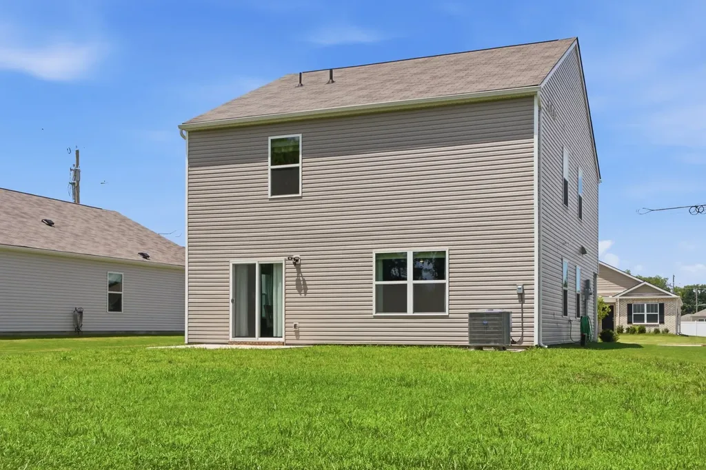 1332 Grassy Plain Pass Lewisburg TN 37091