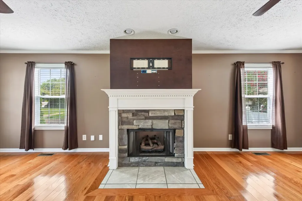 3464 Heatherwood Trace Clarksville TN 37040