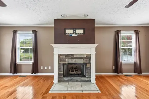 3464 Heatherwood Trace Clarksville TN 37040